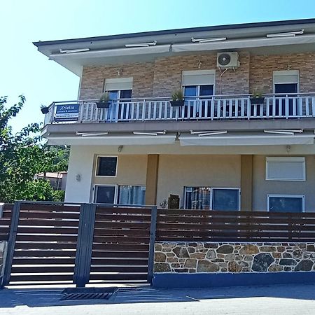 Xristos Apartment And Maisonettes Сикия Экстерьер фото
